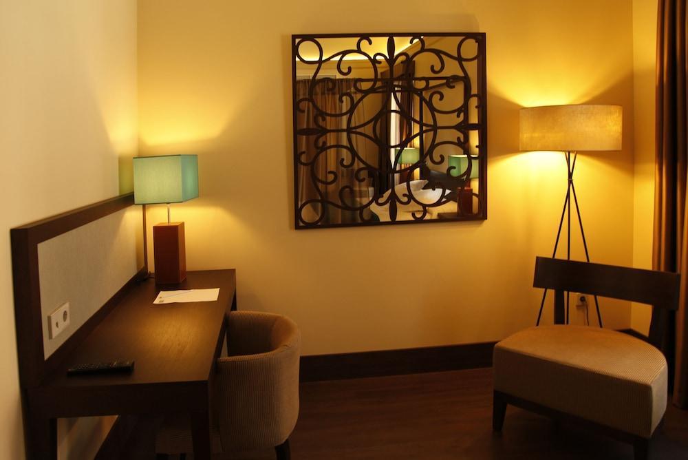 סגורבה Hotel Spa Martin El Humano מראה חיצוני תמונה