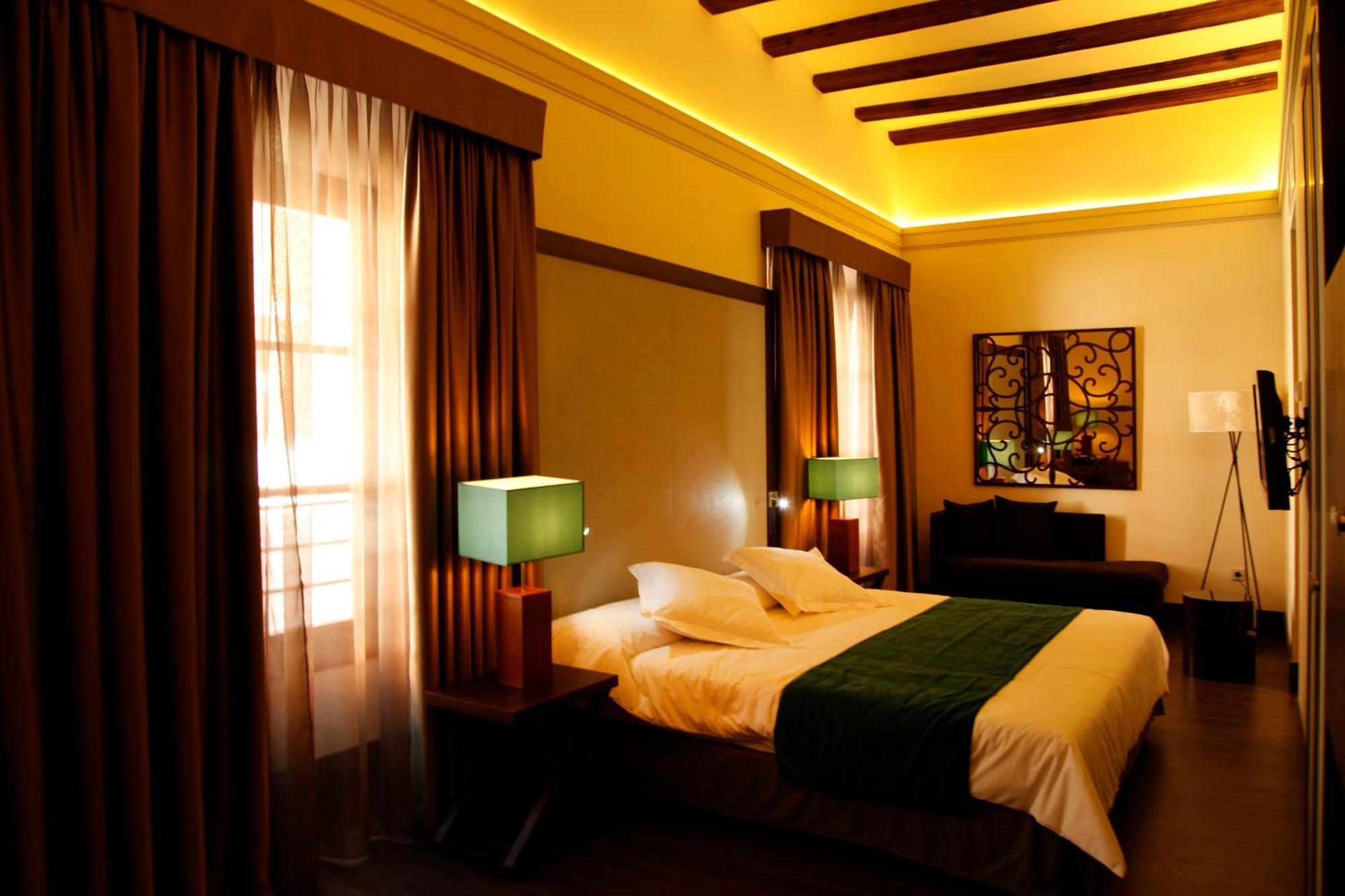 סגורבה Hotel Spa Martin El Humano מראה חיצוני תמונה