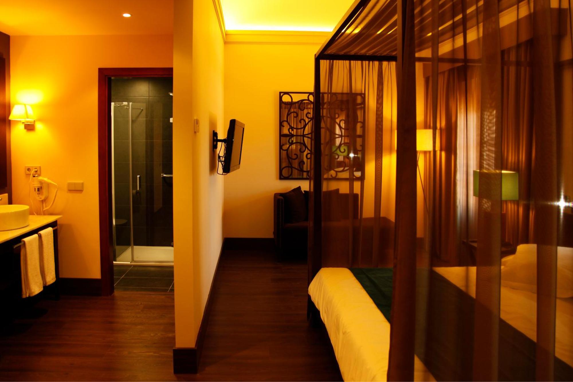 סגורבה Hotel Spa Martin El Humano מראה חיצוני תמונה