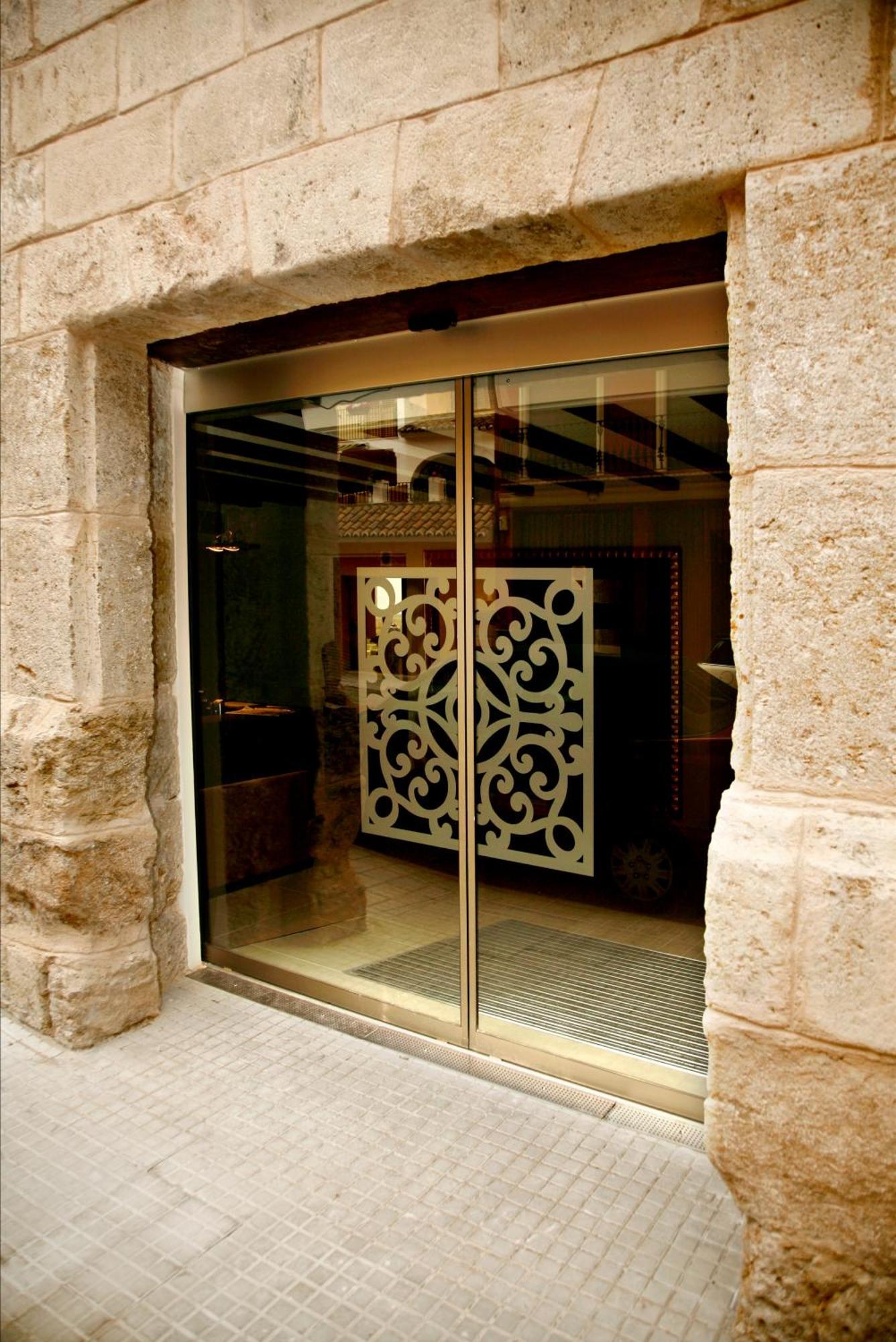 סגורבה Hotel Spa Martin El Humano מראה חיצוני תמונה