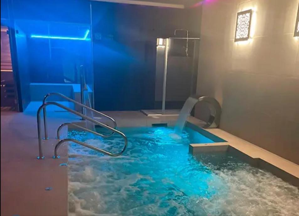 סגורבה Hotel Spa Martin El Humano מראה חיצוני תמונה